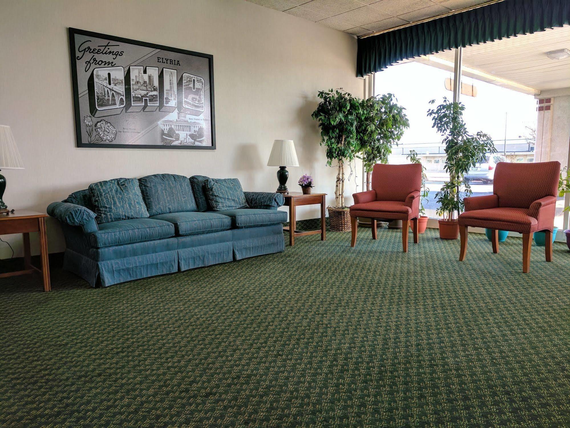 Sprucewood Inn Elyria Extérieur photo